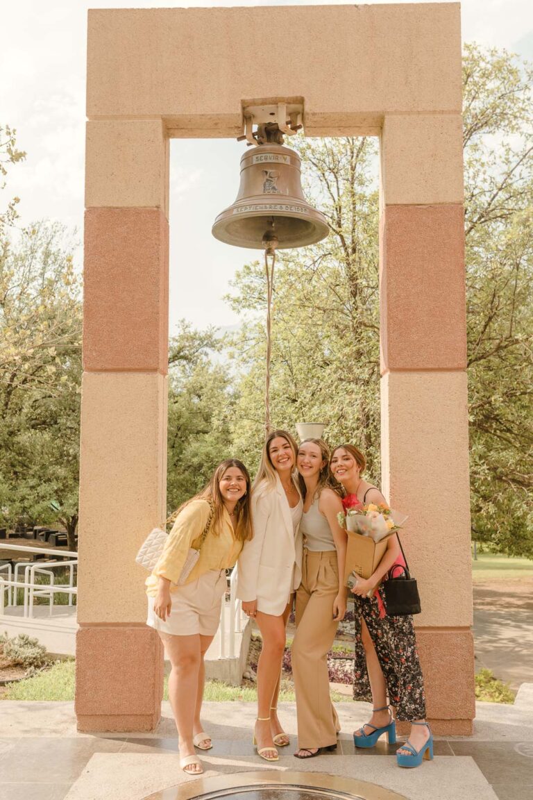 Udem Grads Reduced-11