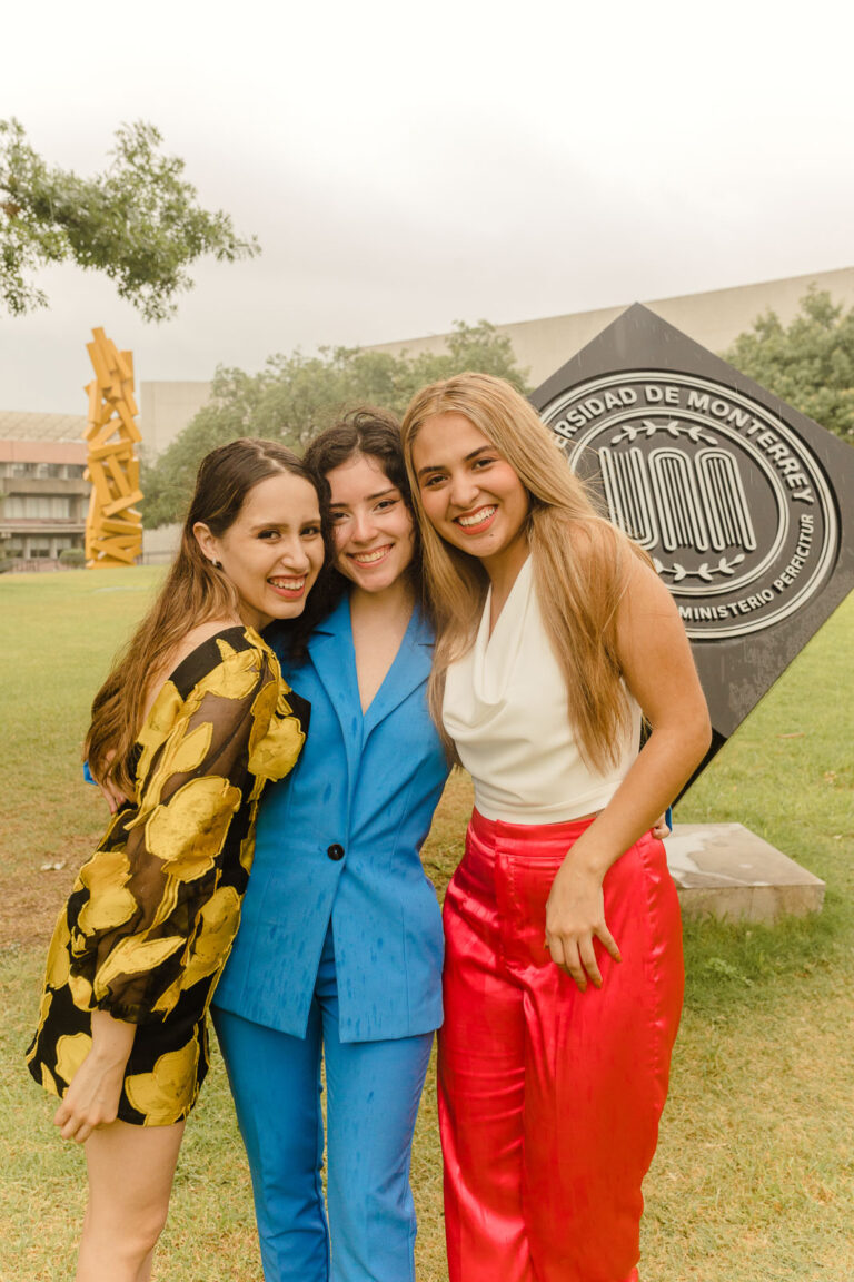 Udem Grads Reduced-17