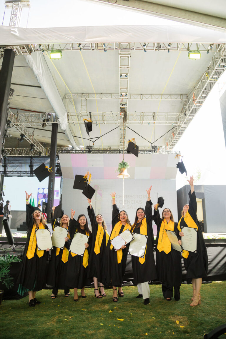 Udem Grads Reduced-26