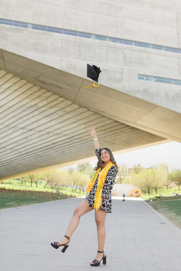 Udem Grads Reduced-27